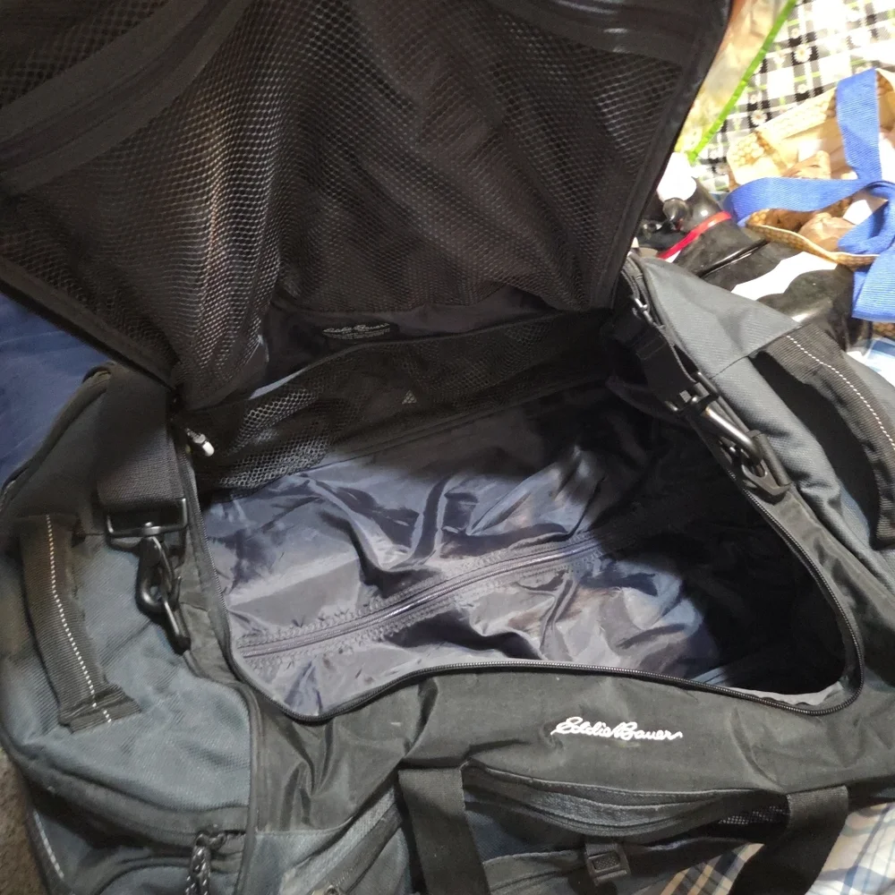 Eddie bauer rolling duffel bag